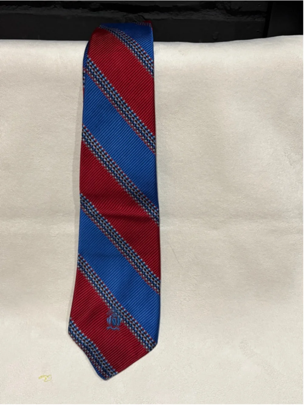 Men's Oleg Cassini Striped Tie in Red and Blue, One Size